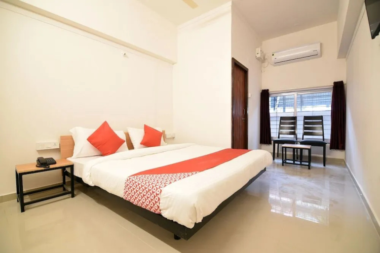 Oyo Flagship 45429 Mhasrul Gaon Dindori Rd