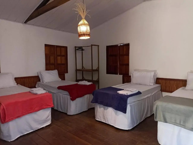 Canoa Hostel e Suites