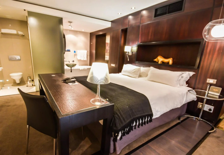 Colosseum Hotel