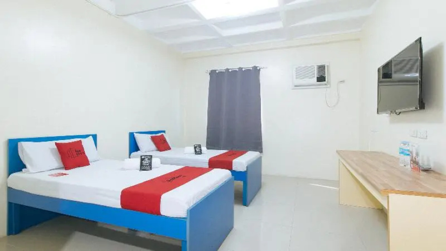 Reddoorz @ Insular Square Mandaue City