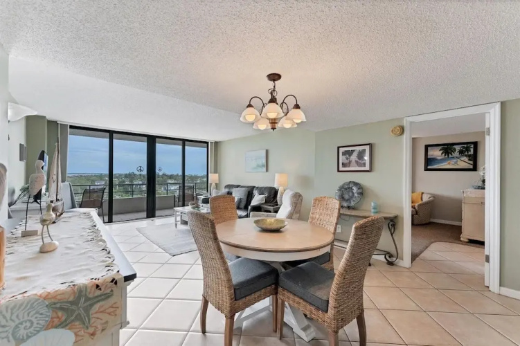 6415 Midnight Pass Road Unit ph8