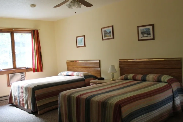 Standard Quadruple room with balcony