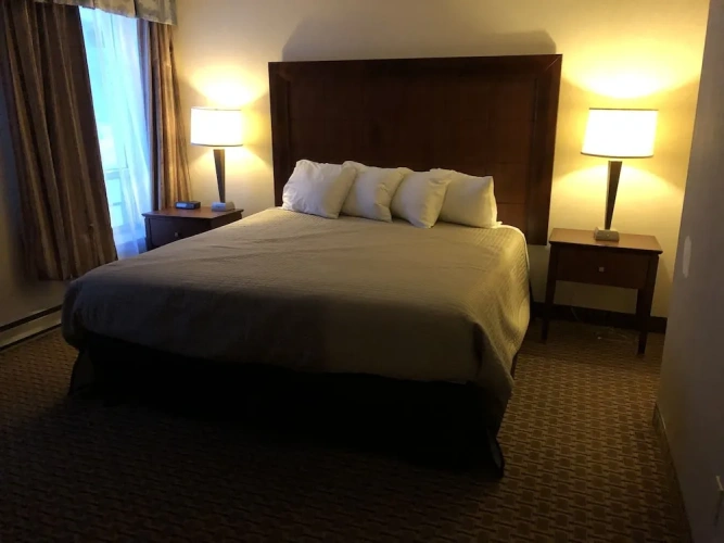 Deluxe Double Suite