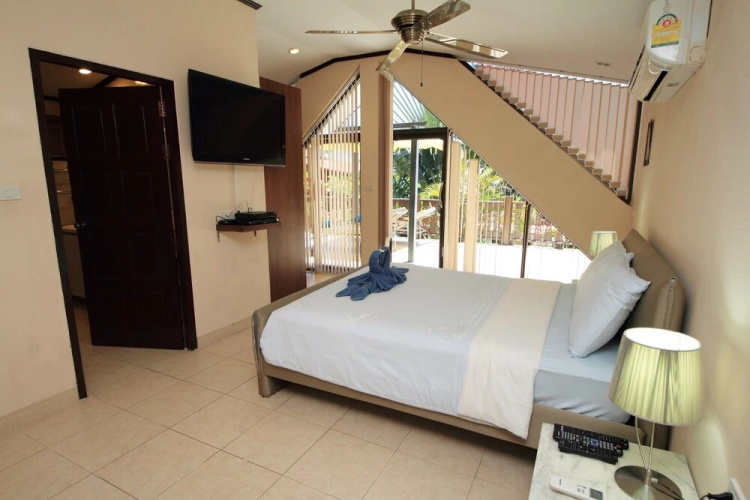 Beachfront Resort Villa Fleur w Private Pool at Only 20 Meters From Beach