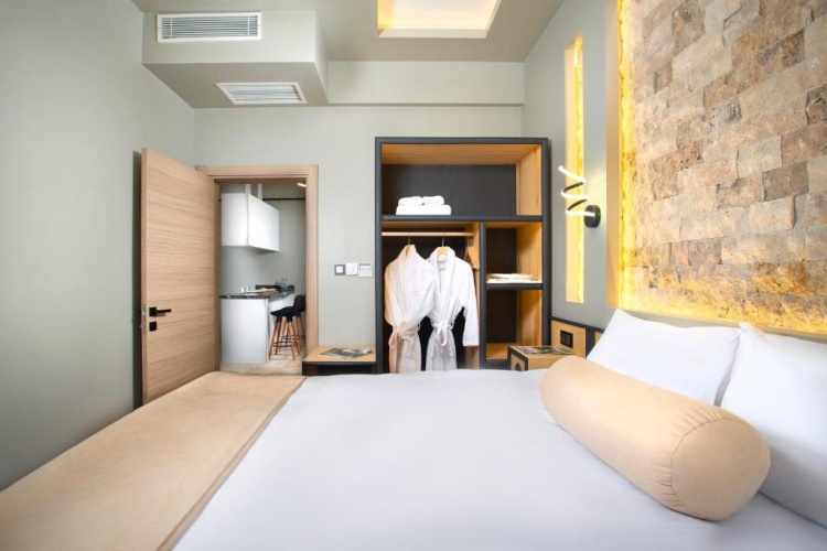 Suite with balcony