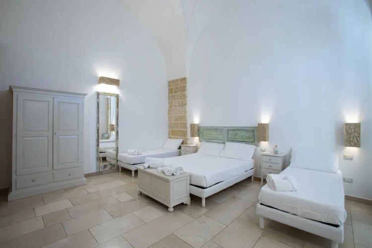 Deluxe Quadruple room