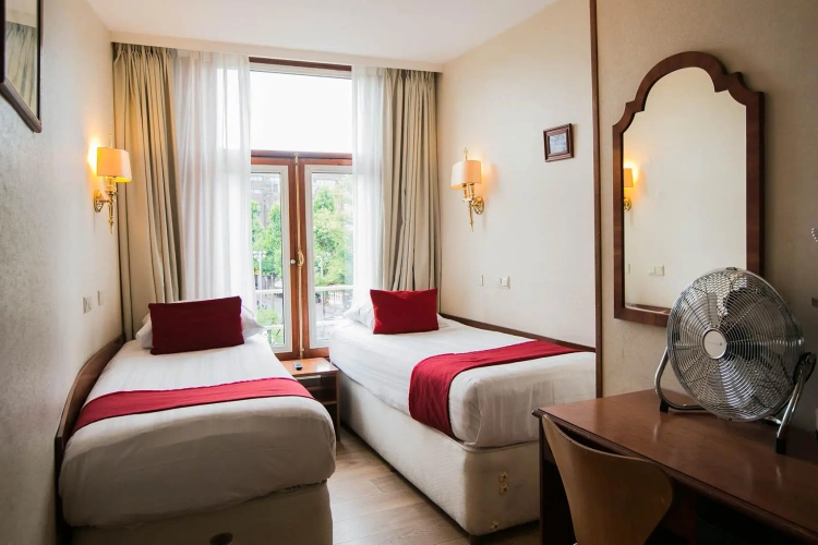 Twin room