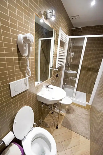 Funny Rooms