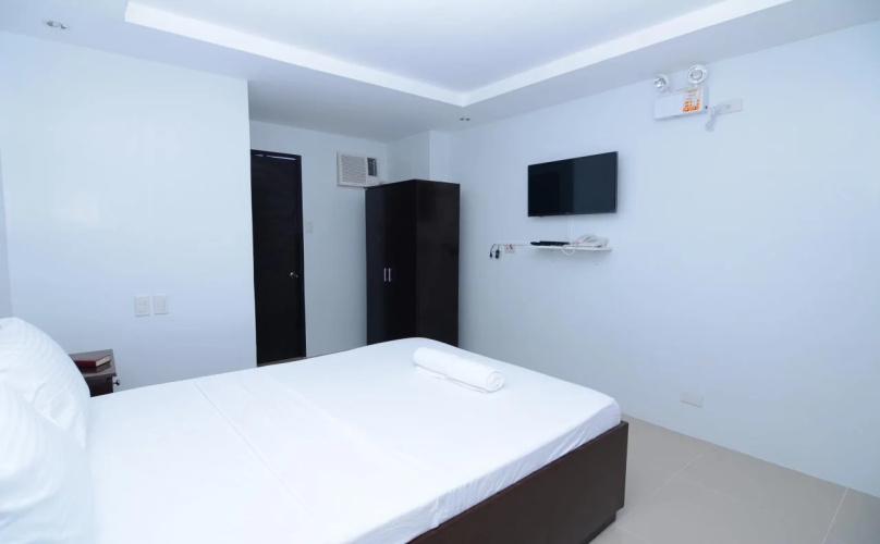 Obrero Suites