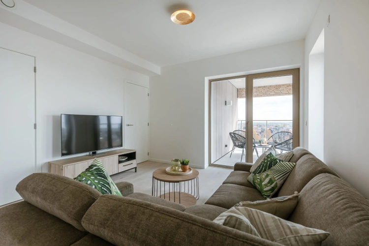 Modern Apartment With Sunny and Large Terrace