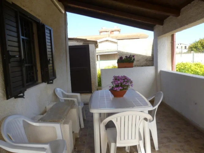 2 Bedrooms Cottage