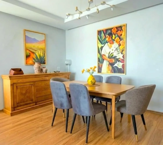 3 Bedrooms Luxury Apartment with city view