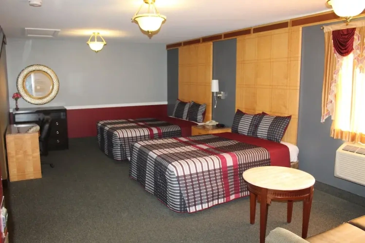 Superior Quadruple room