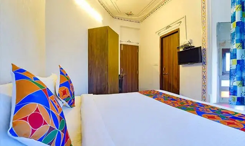 FabExpress Achrol Haveli