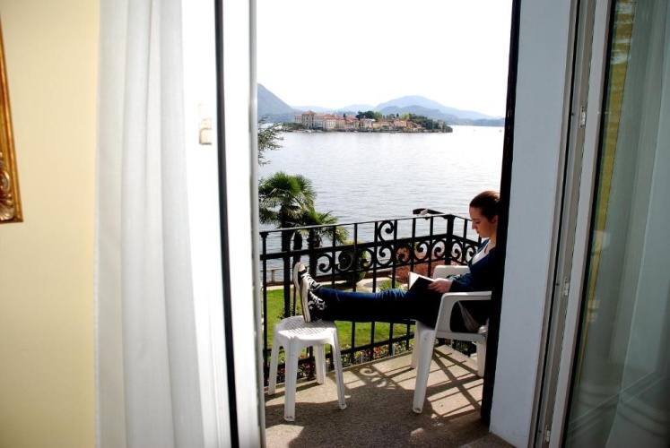 2 Bedrooms Superior Suite with balcony and with lake view