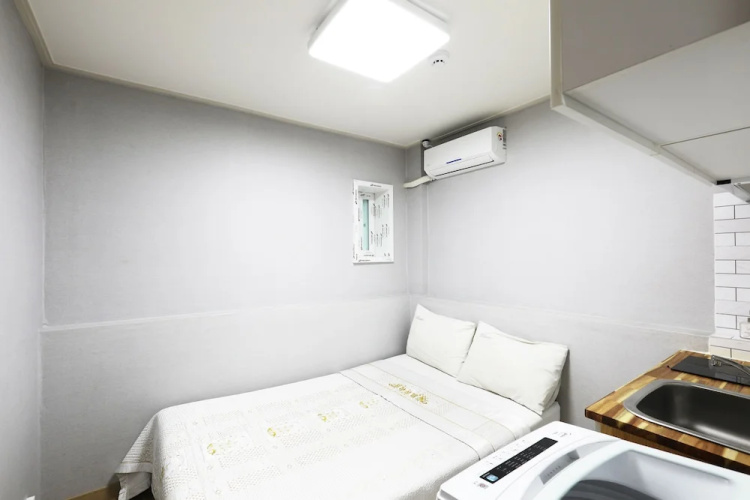 Hotel Economy
