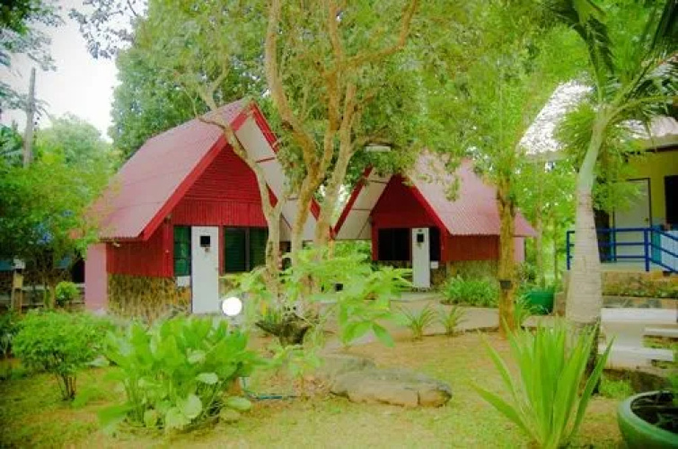 Chatpetch Resort