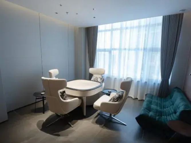 Lu'an Tea Night Hotel