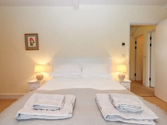 Dishcombe Cottage