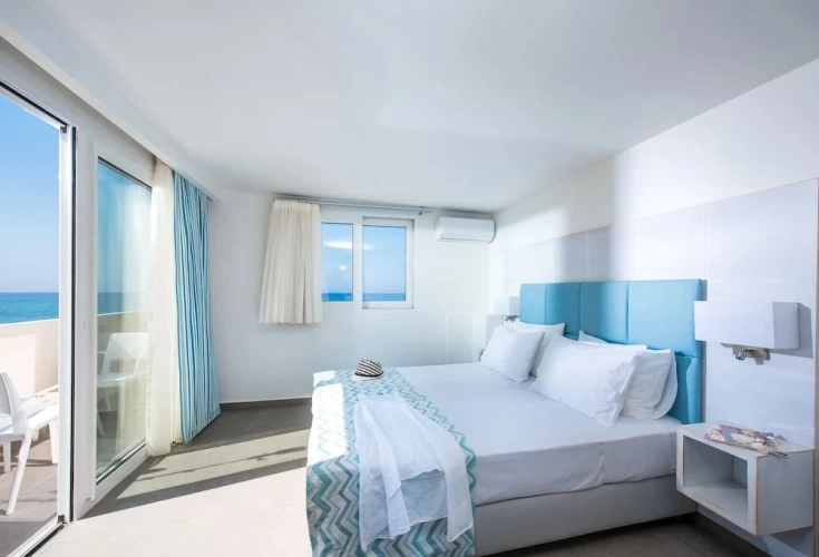 Superior room with garden view