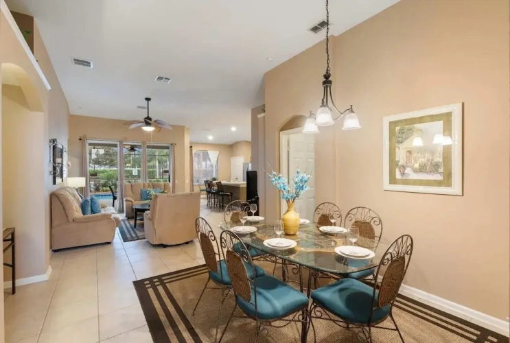 4 Bedrooms Cottage