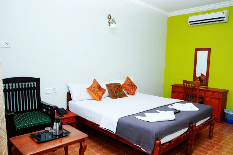 Cosy Regency Hotel