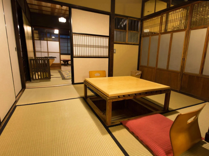 Itsutsuji-an