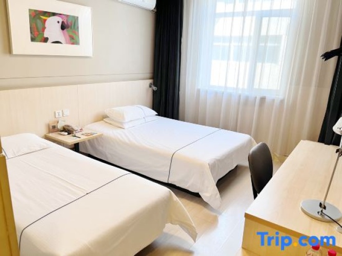 Standard Double room with view