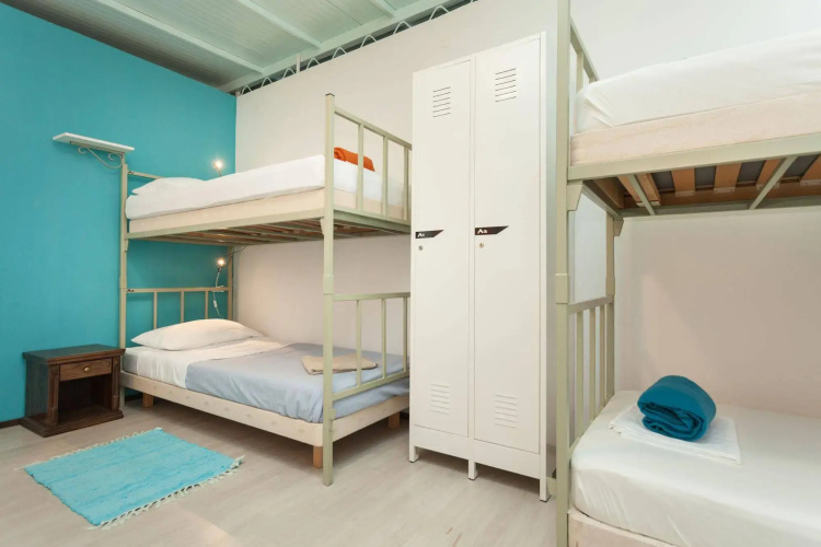 Roundabout Hostel - hostel