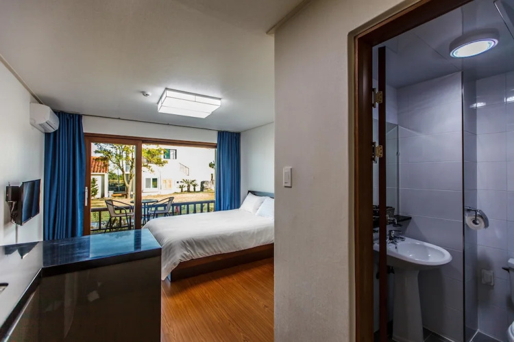 Kiaora Pension Jeju
