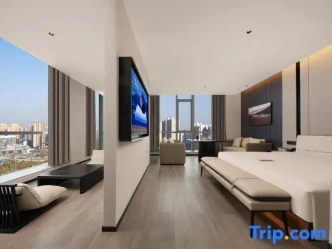 Premier Suite