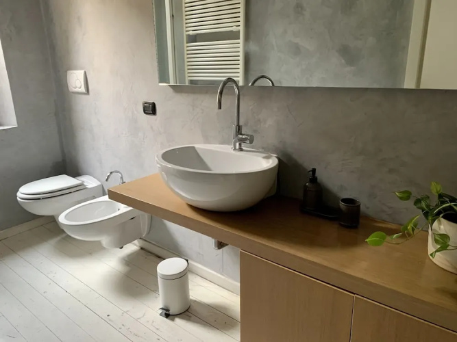 Lecco Center House