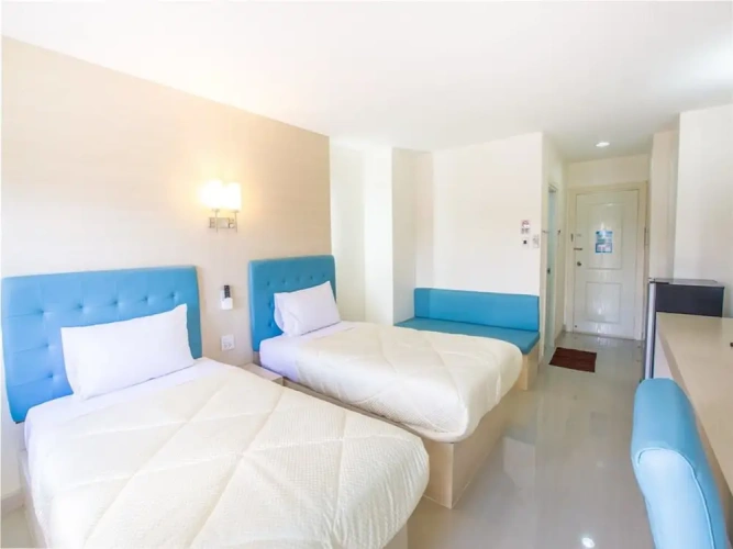 Standard Twin room with balcony