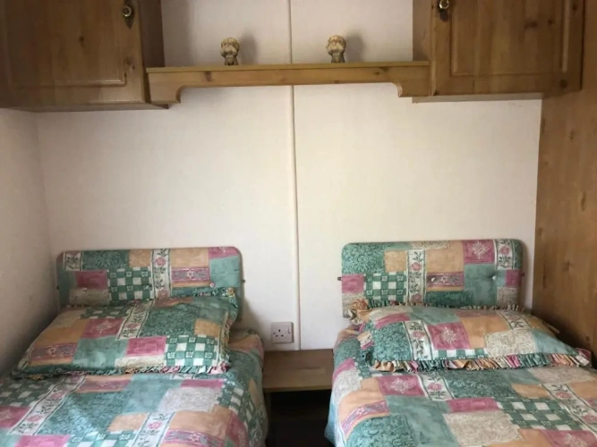 2 Bedrooms Cottage