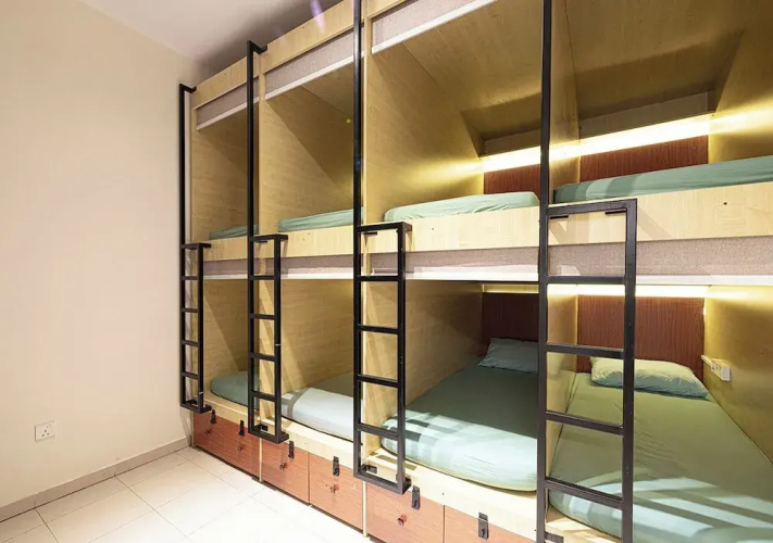 Next'House - Business Boulevard Hostel