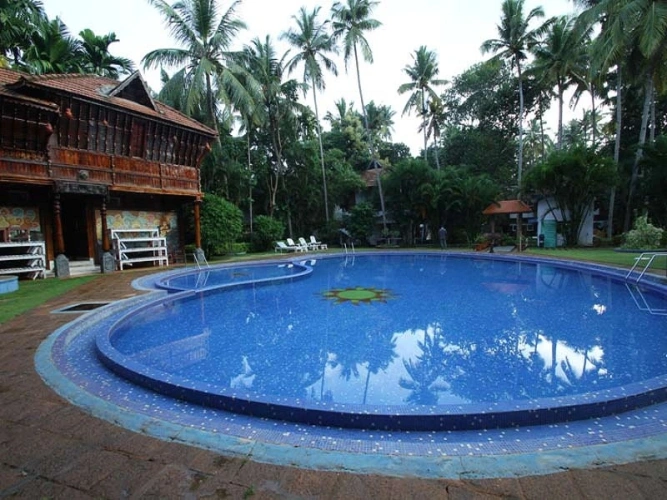 Deluxe Twin room with balcony and with view