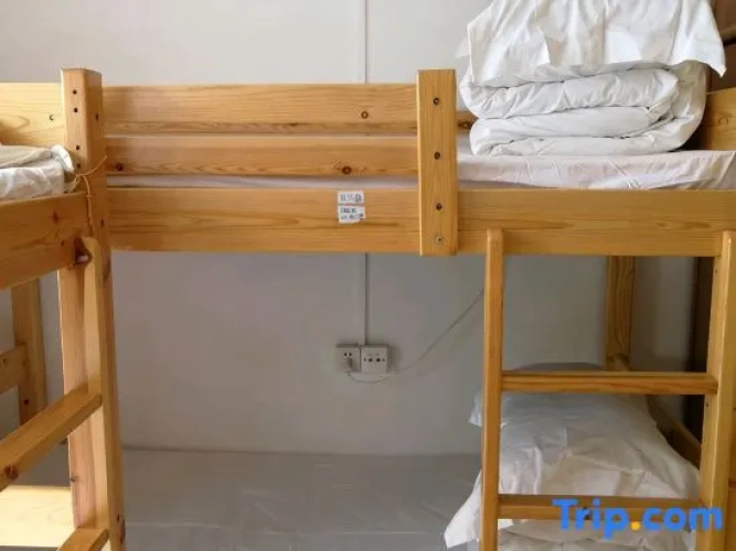 Bed in Dorm (female dorm)