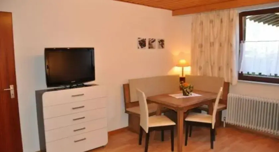 Haus Mali