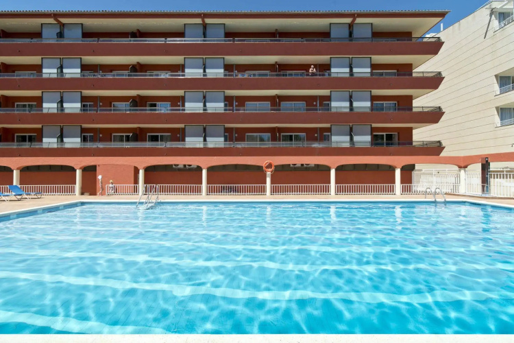 Apartamentos Salles Beach