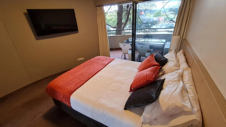 1BR Executive Apartment in City Centre