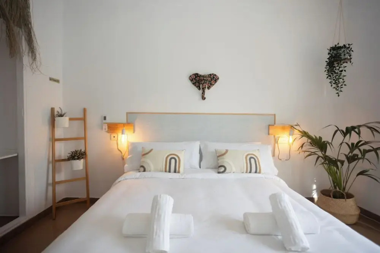 Naim Guest House Nerja