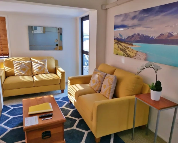 2 Bedrooms Executive Attic Apartment with city view