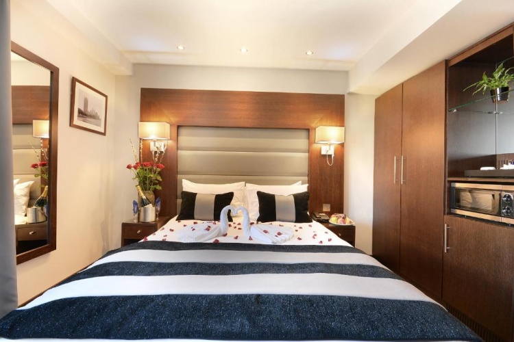 Standard Double Club room