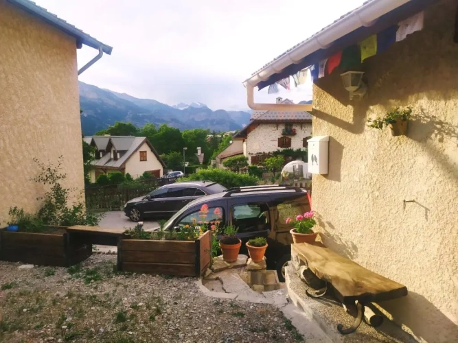 2 Bedrooms Cottage