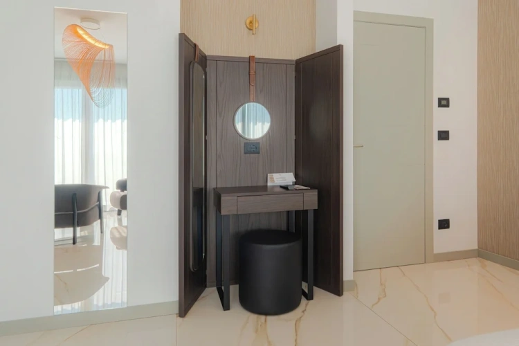 Luxury Suite