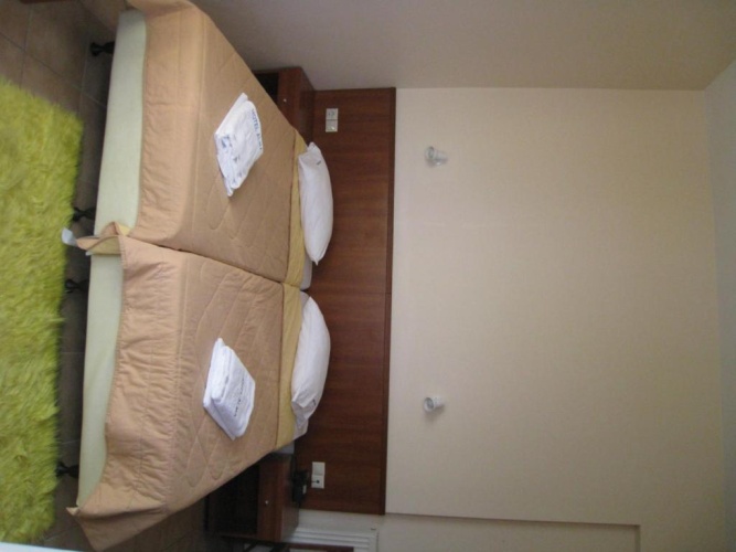 Standard Double room with partial sea view