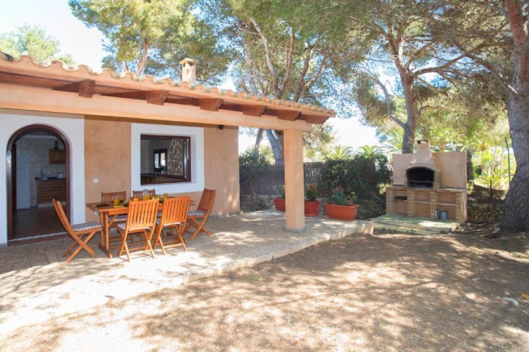 3 Bedrooms Cottage
