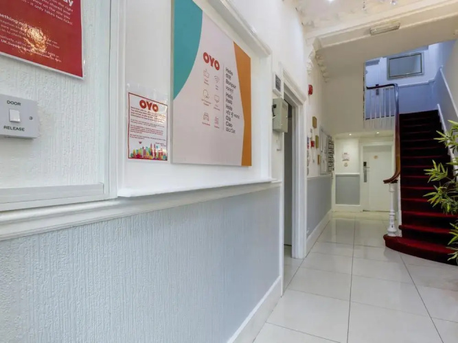 Oyo Sino Hotel