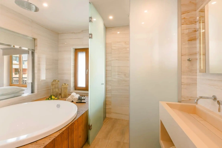 Superior Suite
