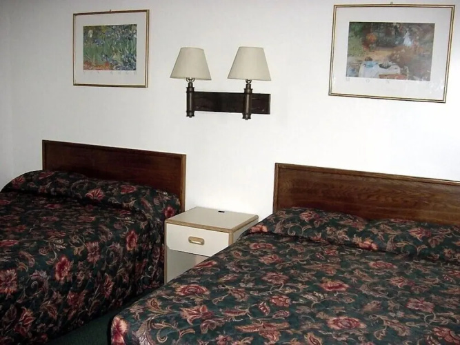 Double A Motel